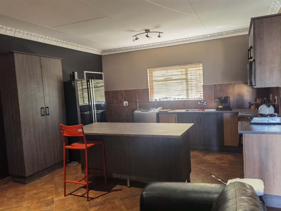 To Let 2 Bedroom Property for Rent in Kathu Northern Cape